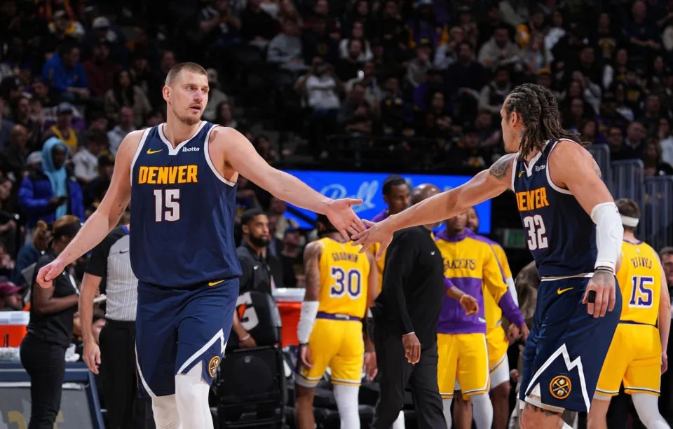 穆雷回归赛场,爆冷首场状态亮眼,IG观众沸腾!的简单介绍 穆雷回归赛场,爆冷首场状态亮眼,IG观众沸腾!的简单介绍